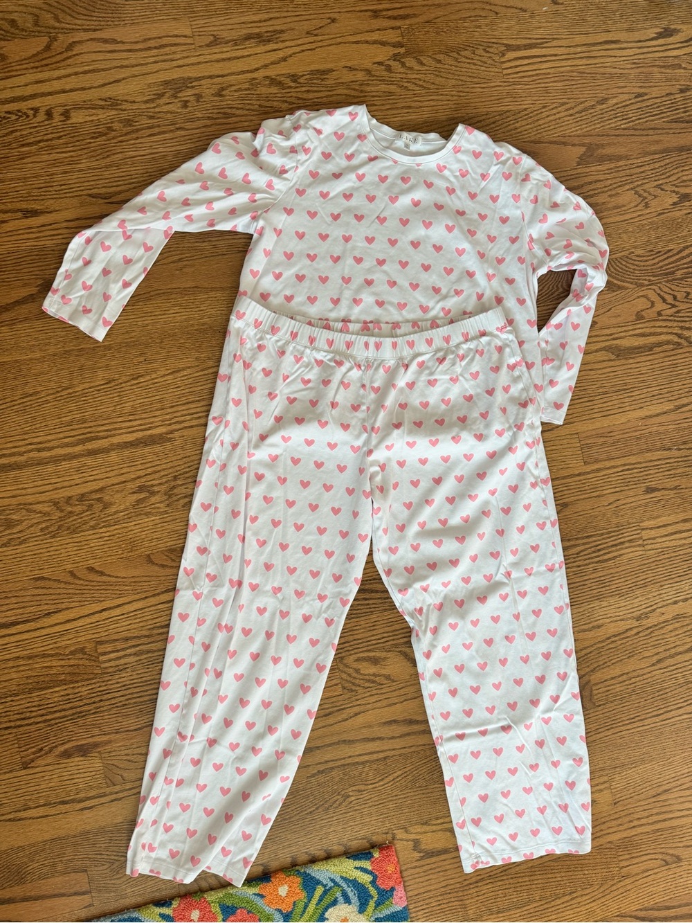Girls Long Sleeve Heart Pajama Set - White with Pink Hearts